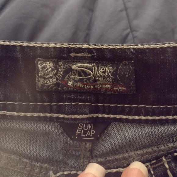 Silver Suki Flap Bootcut Jeans Size 27 - Picture 3 of 9